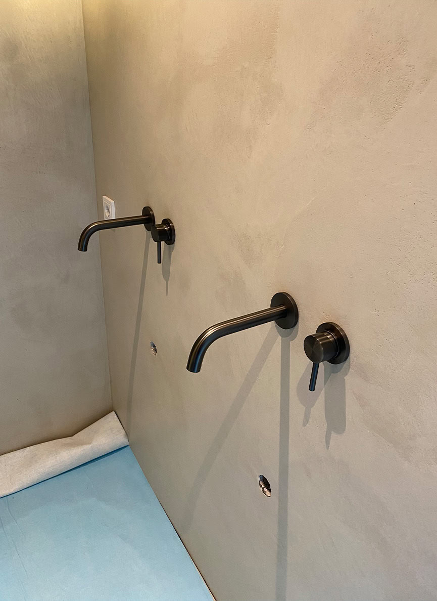 Foto 1 Opgeknapte Boederij Strak Gestuct Platte Plint Bosch Stucadoors Villa afwerking airless matte muurverf Nijmegen Kerkenbos Stucwerken