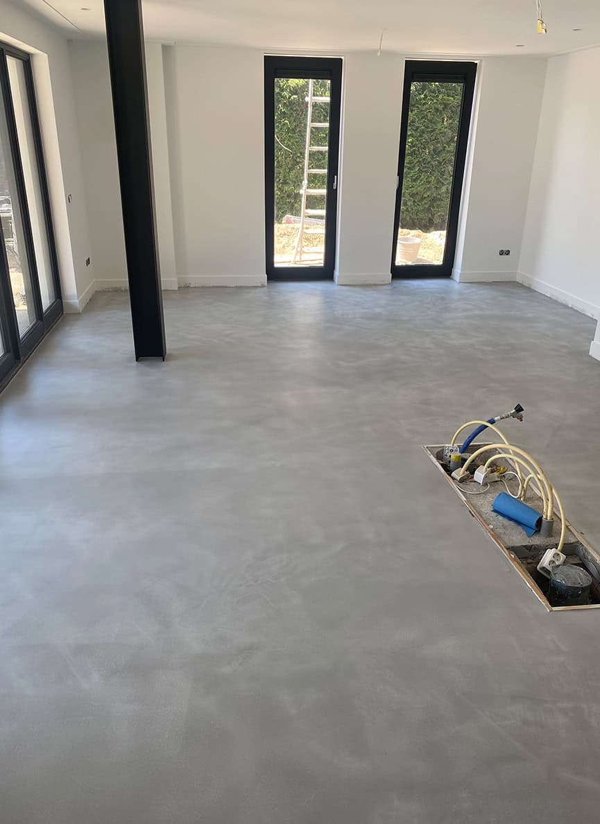 Foto 4 Opgeknapte Boederij Strak Gestuct Platte Plint Bosch Stucadoors Villa afwerking airless matte muurverf Nijmegen Kerkenbos Stucwerken