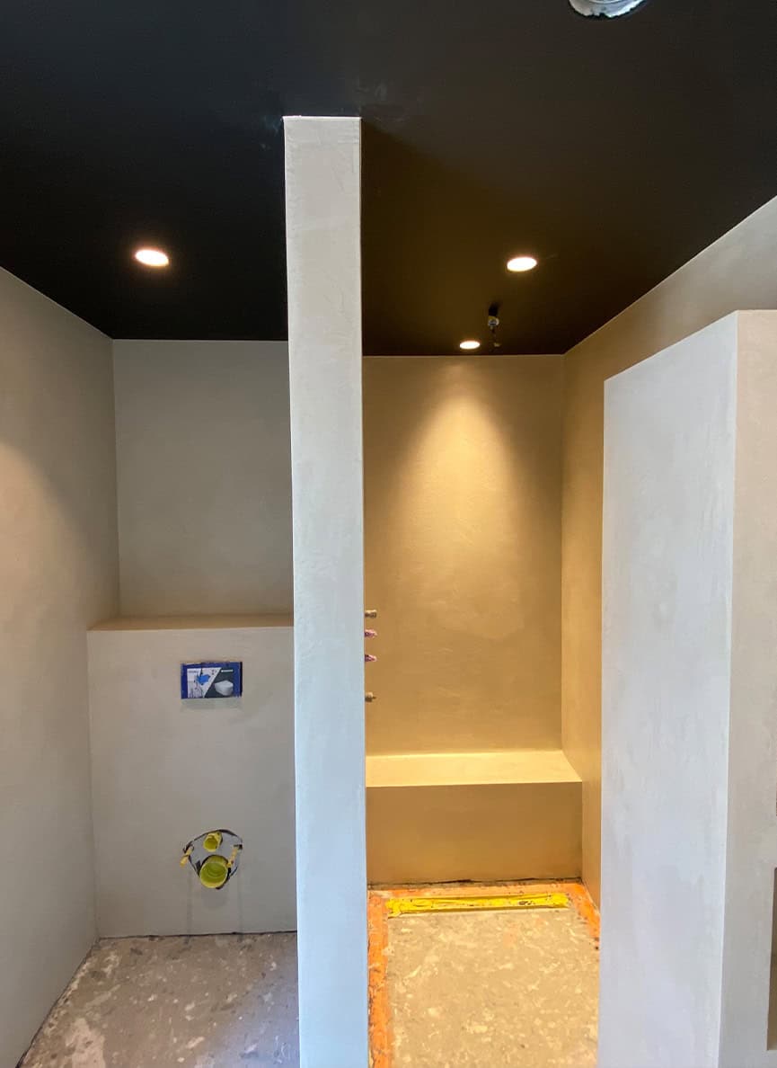 Foto 5 Opgeknapte Boederij Strak Gestuct Platte Plint Bosch Stucadoors Villa Afwerking Airless Matte Muurverf Nijmegen Kerkenbos Stucwerken | Bosch Stucadoors Nijmegen